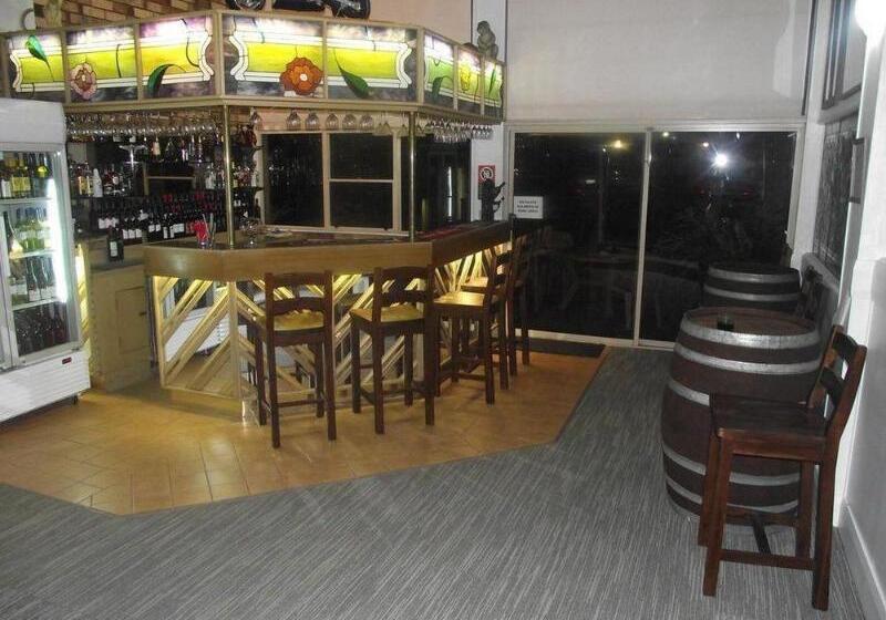 Hotel Sanctuary Resort Motor Inn