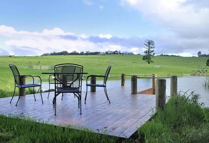 Отель Spicers Peak Lodge