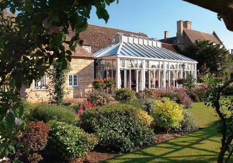 בית מלון כפרי The Haycock Manor