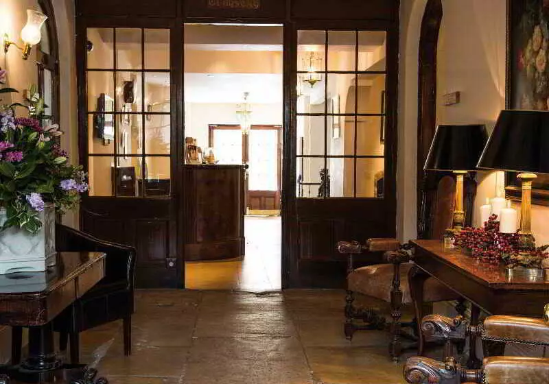 בית מלון כפרי The Haycock Manor