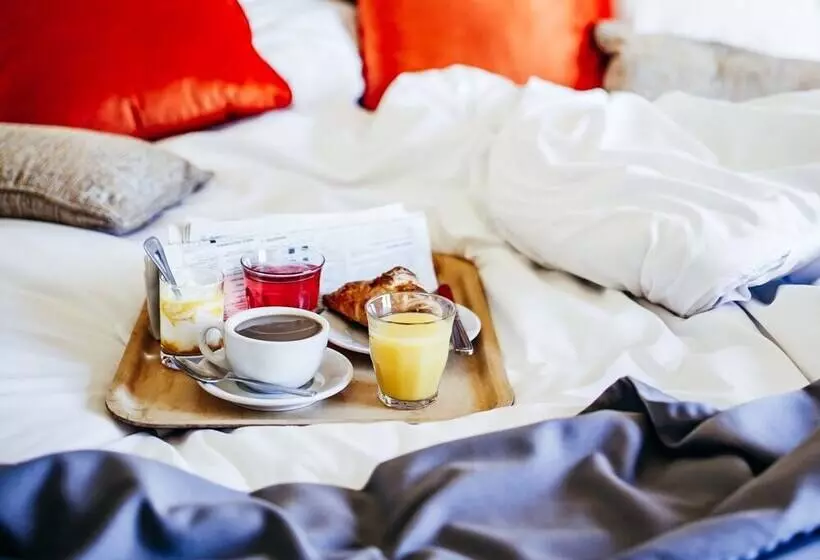 Отель The Peninsula