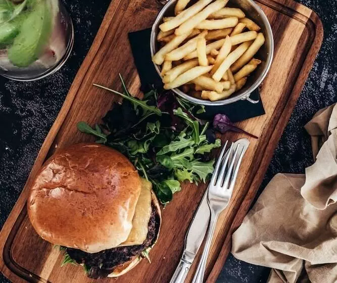 Отель The Peninsula