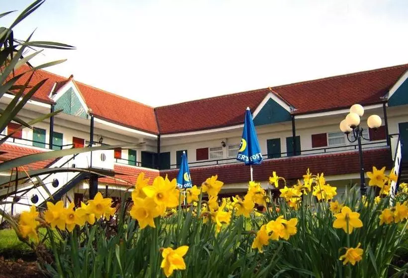 호텔 The Town & Country Lodge