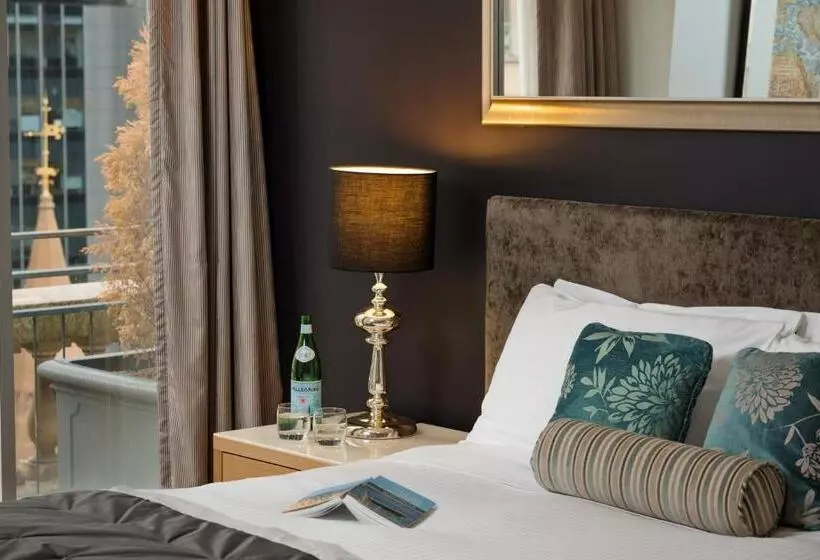 Hotel Treasury On Collins