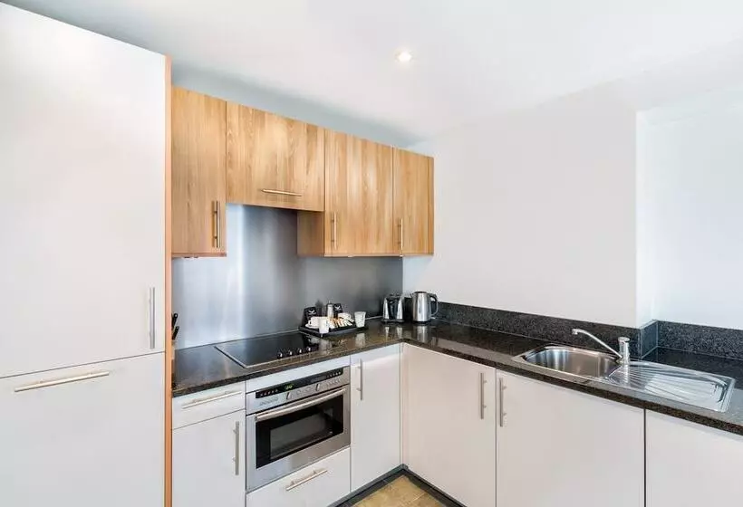 Native Kings Wardrobe, St Pauls