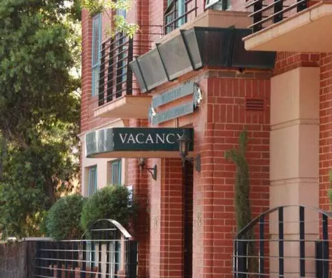 Majestic Tynte Street Apartments