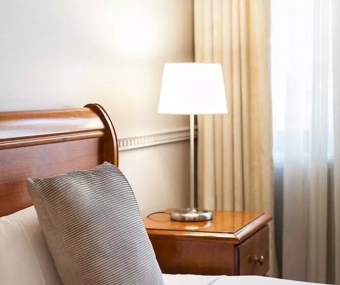 Majestic Tynte Street Apartments