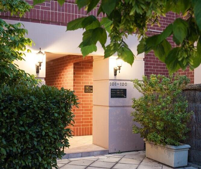 Majestic Tynte Street Apartments