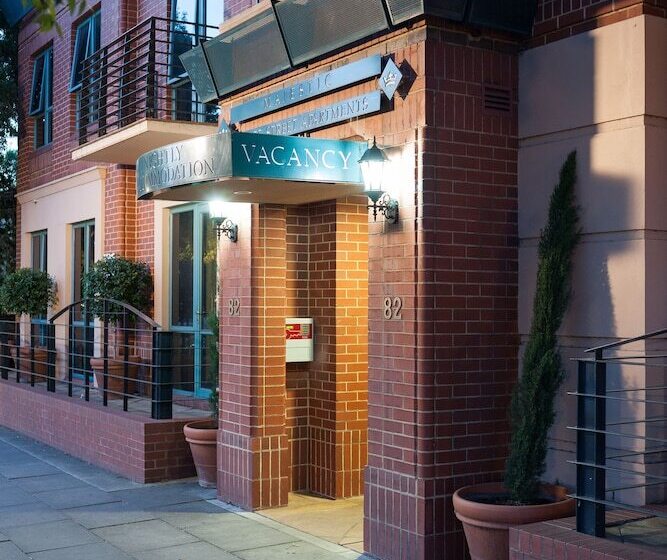 Majestic Tynte Street Apartments