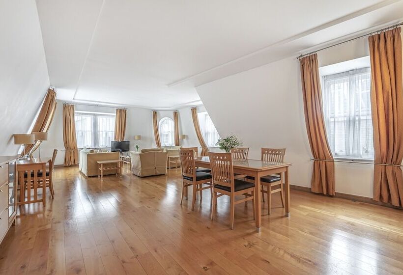 Native Kings Wardrobe, St Pauls