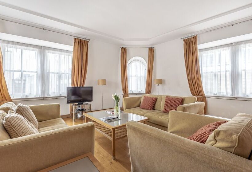 Native Kings Wardrobe, St Pauls