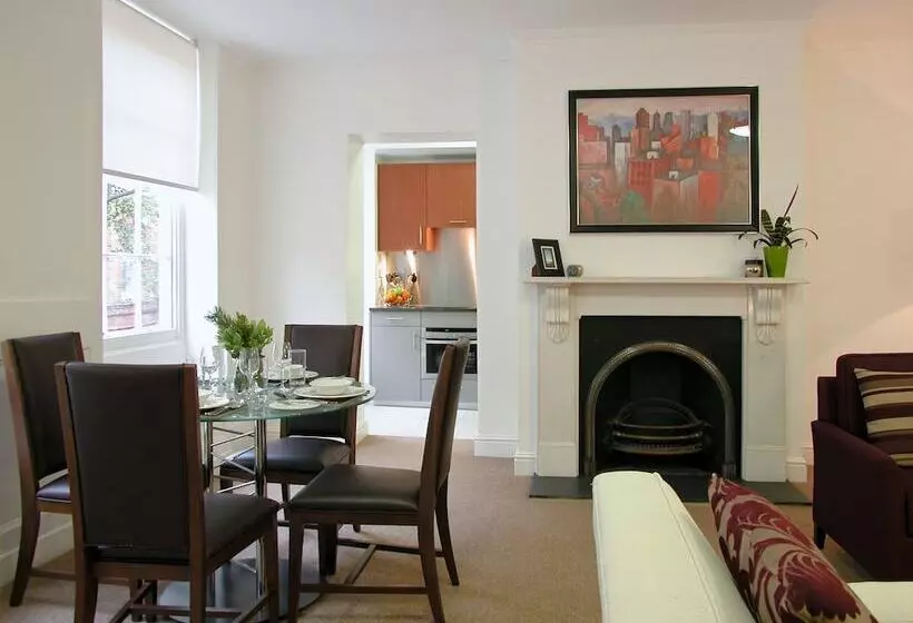 Native Kings Wardrobe, St Pauls