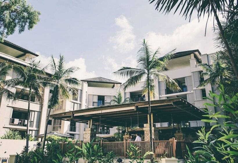 Pullman Palm Cove Sea Temple Resort & Spa