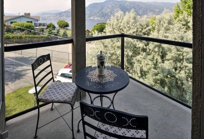 Hotel Above The Beach Guest Suites