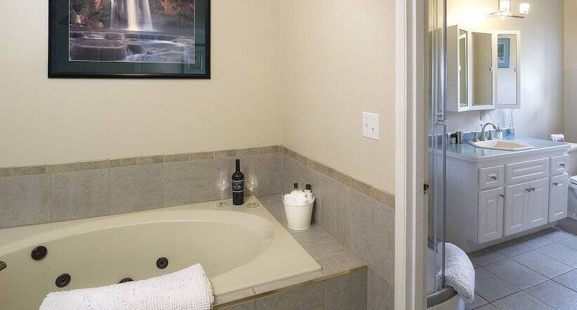 Hotel Above The Beach Guest Suites