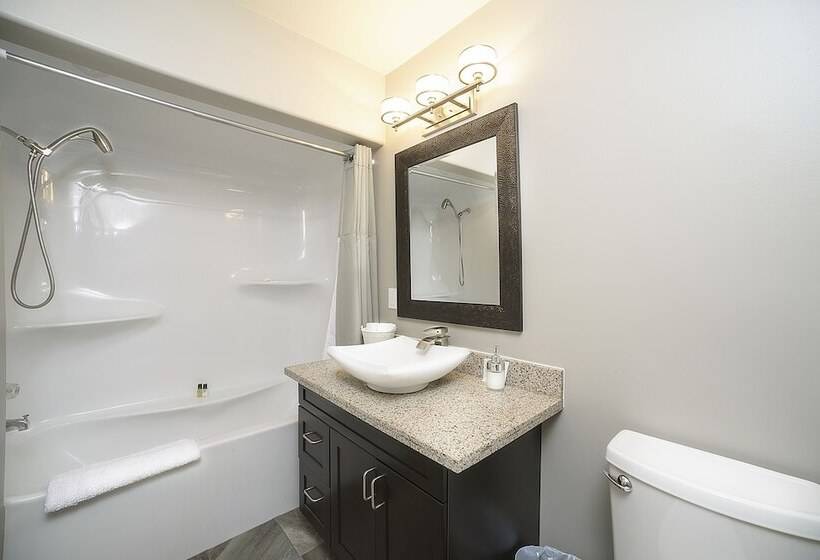 Hotel Above The Beach Guest Suites