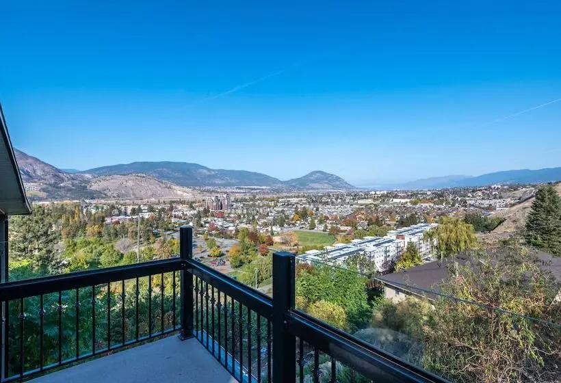 Hotel Above The Beach Guest Suites