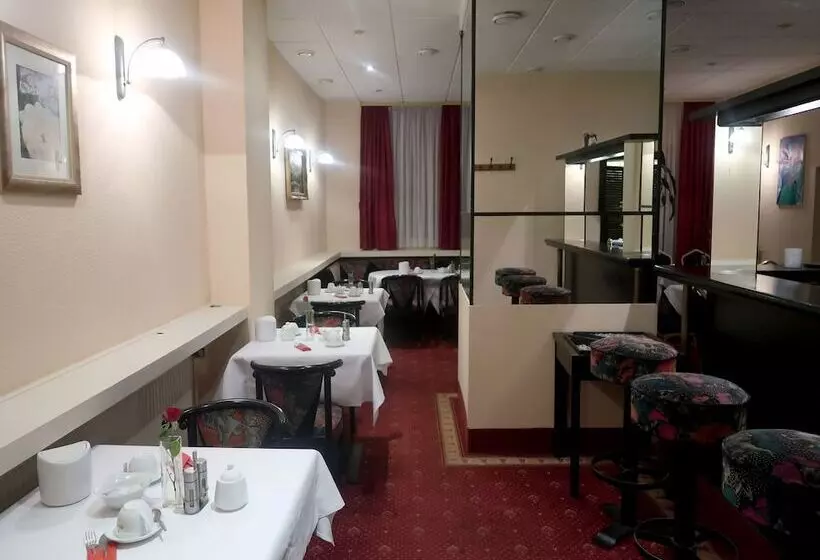 فندق Adler Leipzig