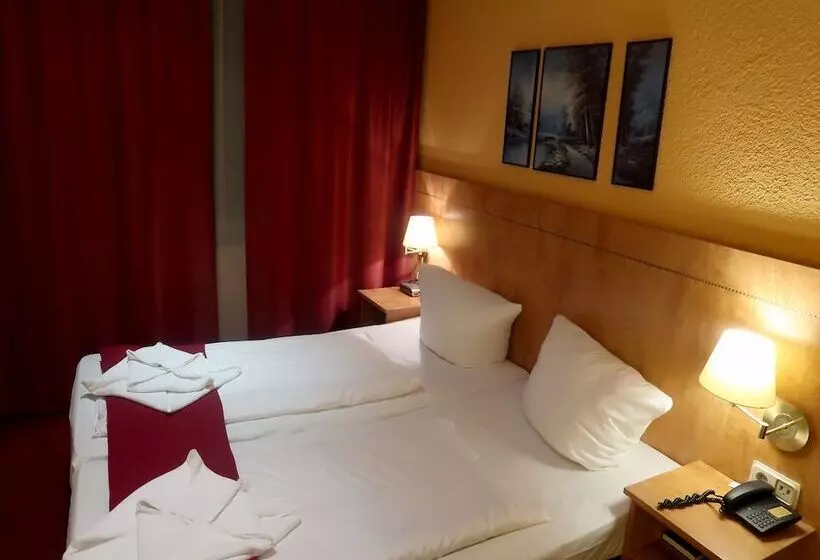 فندق Adler Leipzig