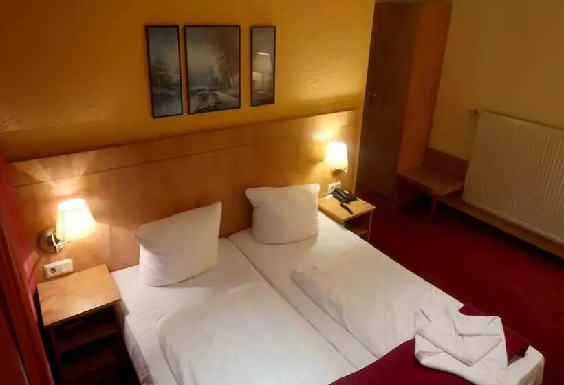 فندق Adler Leipzig