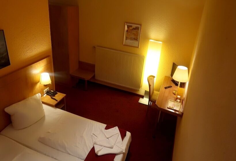 ホテル Adler Leipzig