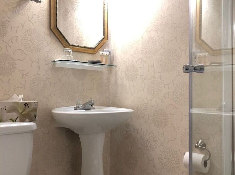 هتل Balmoral House Bed & Breakfast