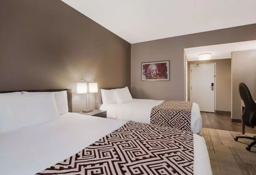 בית מלון כפרי Best Western Colonel Butler Inn