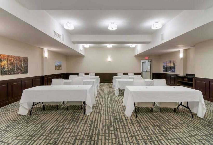 هتل Best Western Premier Aberdeen Kamloops