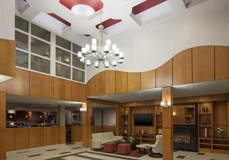 هتل Best Western Premier Aberdeen Kamloops