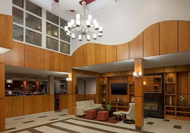 هتل Best Western Premier Aberdeen Kamloops