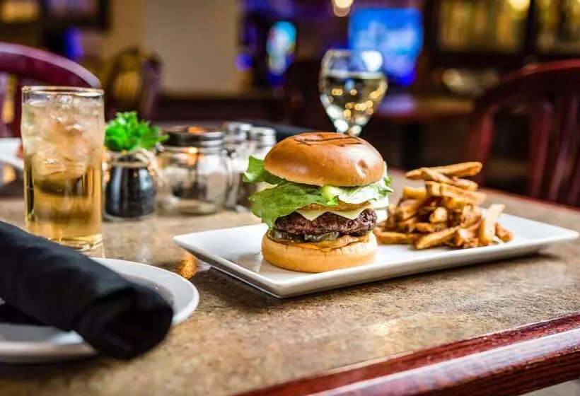 Отель Comfort Airport