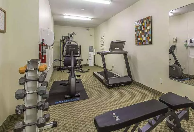 Отель Comfort Airport