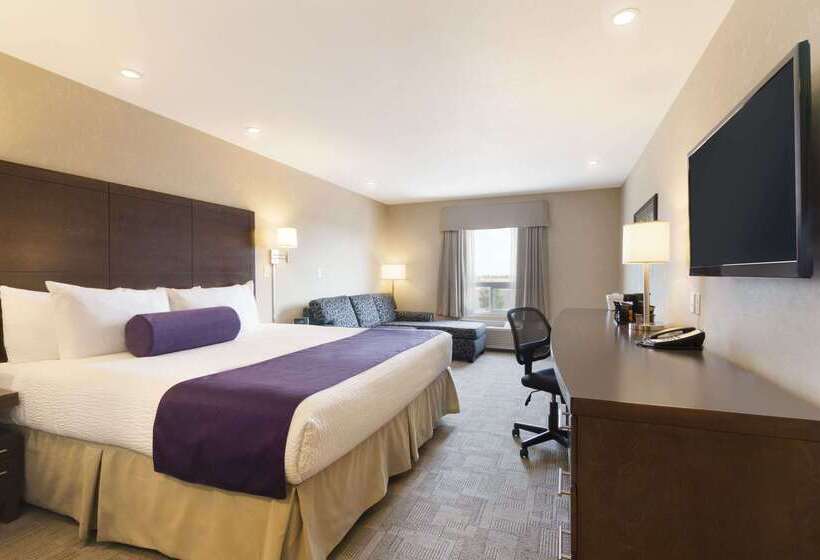 هتل Days Inn By Wyndham Medicine Hat