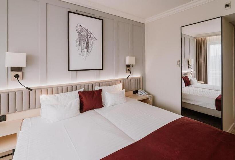 هتل Ensana Sovata