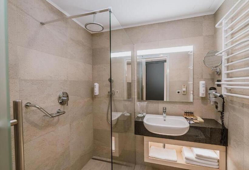 هتل Ensana Sovata