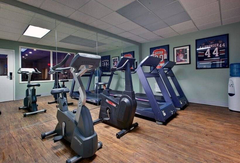 هتل Holiday Inn Express Dryden, An Ihg