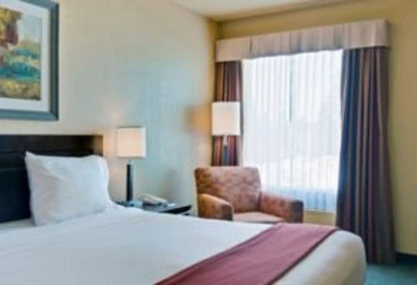هتل Holiday Inn Express Dryden, An Ihg
