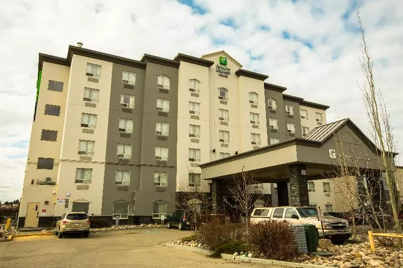 בית מלון כפרי Holiday Inn Express Edmonton North, An Ihg