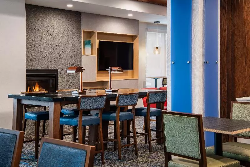 Holiday Inn Express Hotel & Suites Saskatoon, An Ihg