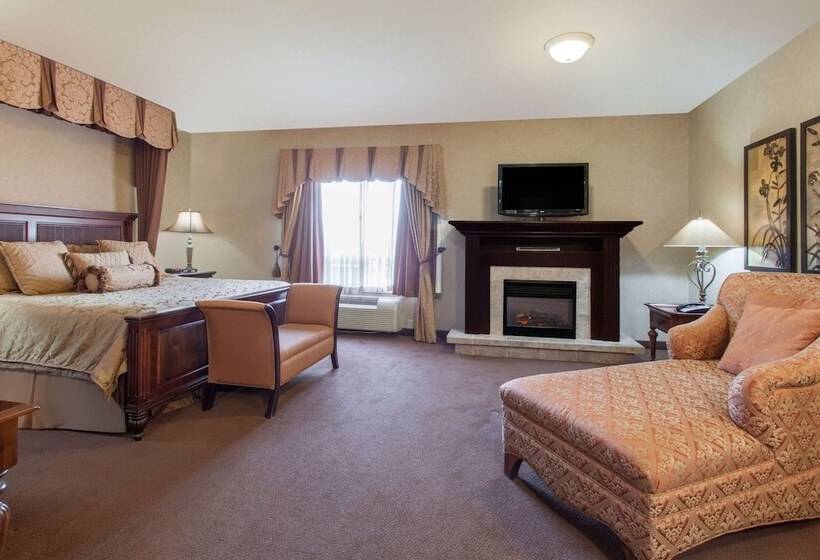 בית מלון כפרי Ramada By Wyndham Camrose