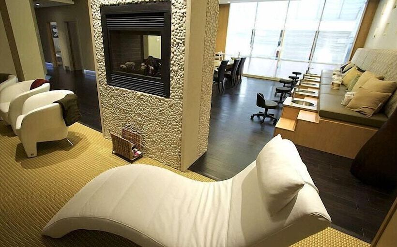 בית מלון כפרי River Rock Casino