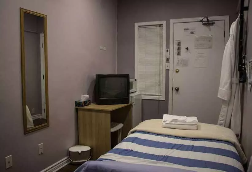 هتل St Lawrence Residences And Suites