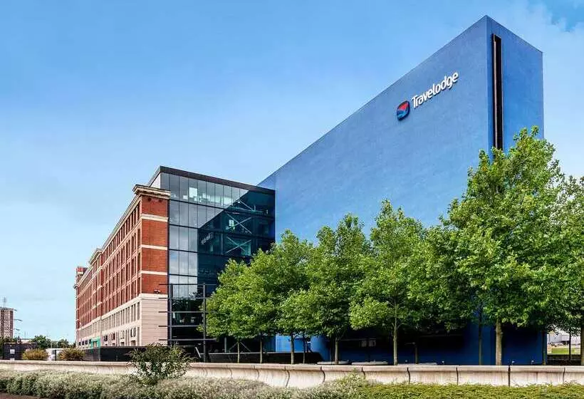 هتل Travelodge Birmingham Fort Dunlop