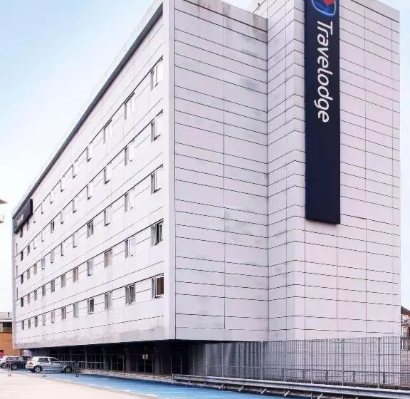 Hotel Travelodge London Feltham
