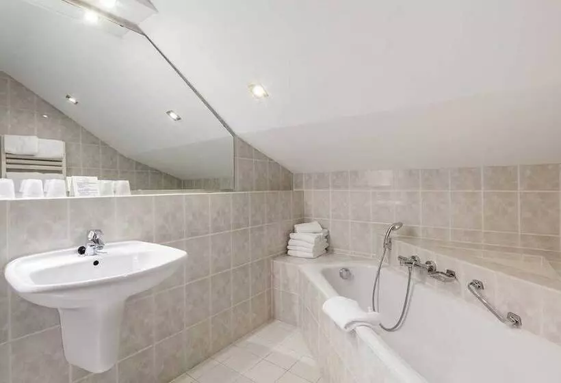 Van Der Valk Hotel Avifauna