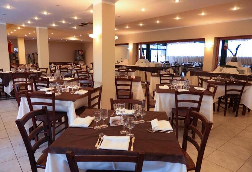 هتل Amareclub Club Casarossa