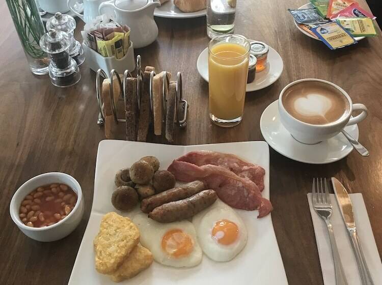 The Continental Hotel Heathrow