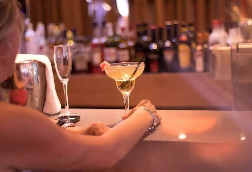 The Continental Hotel Heathrow