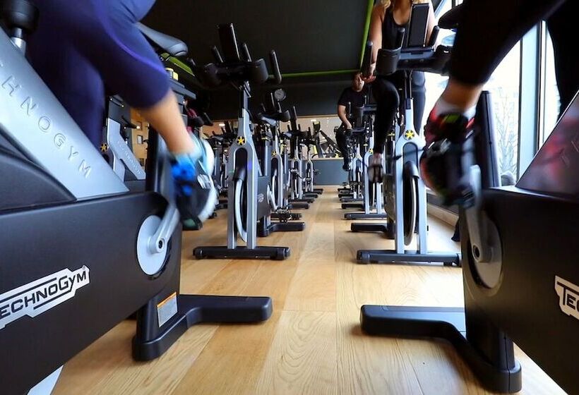 The Continental Hotel Heathrow