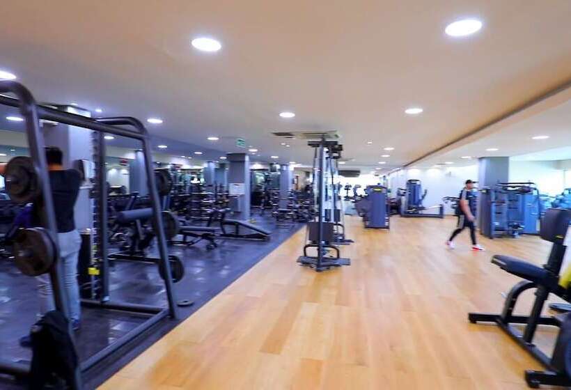 The Continental Hotel Heathrow